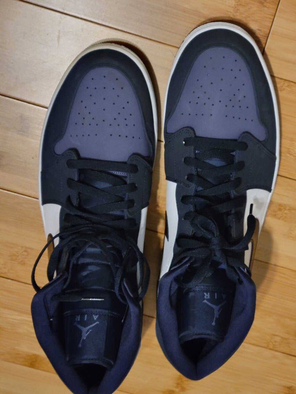 Air Jordan 1 Mid “Obsidian Sanded Purple” sneakers in men’s size 15